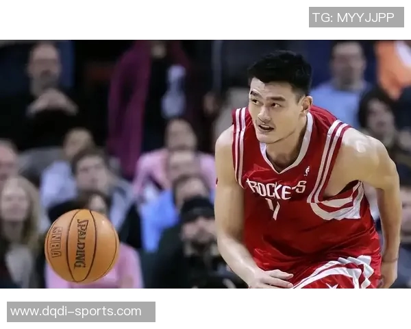 姚明与耐克的传奇合作之路：从篮球场到品牌巅峰的辉煌历程