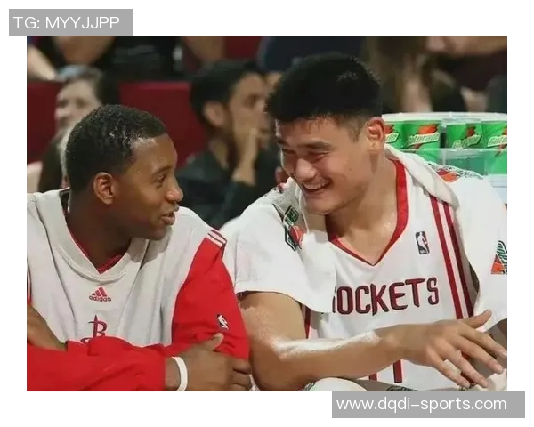 姚明在美国生活中展现的节俭风格与抠门习惯引发的热议与讨论