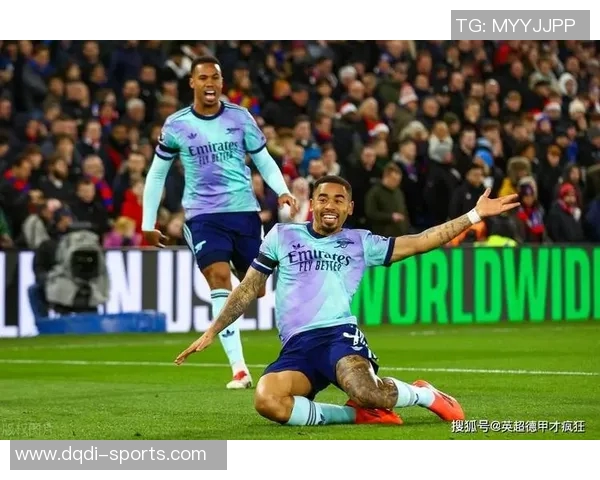 西甲激战阿森纳大胜曼联神奇扑救成比赛转折点赛后深度解析