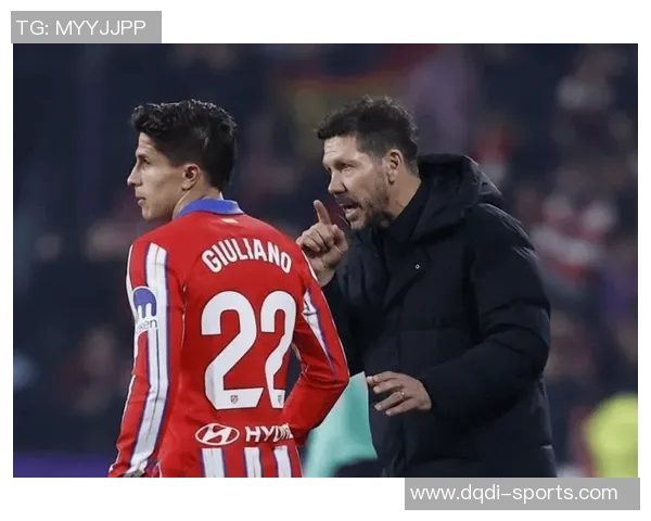 欧联杯阿森纳大胜马竞五球狂潮争议判罚引发全场热议